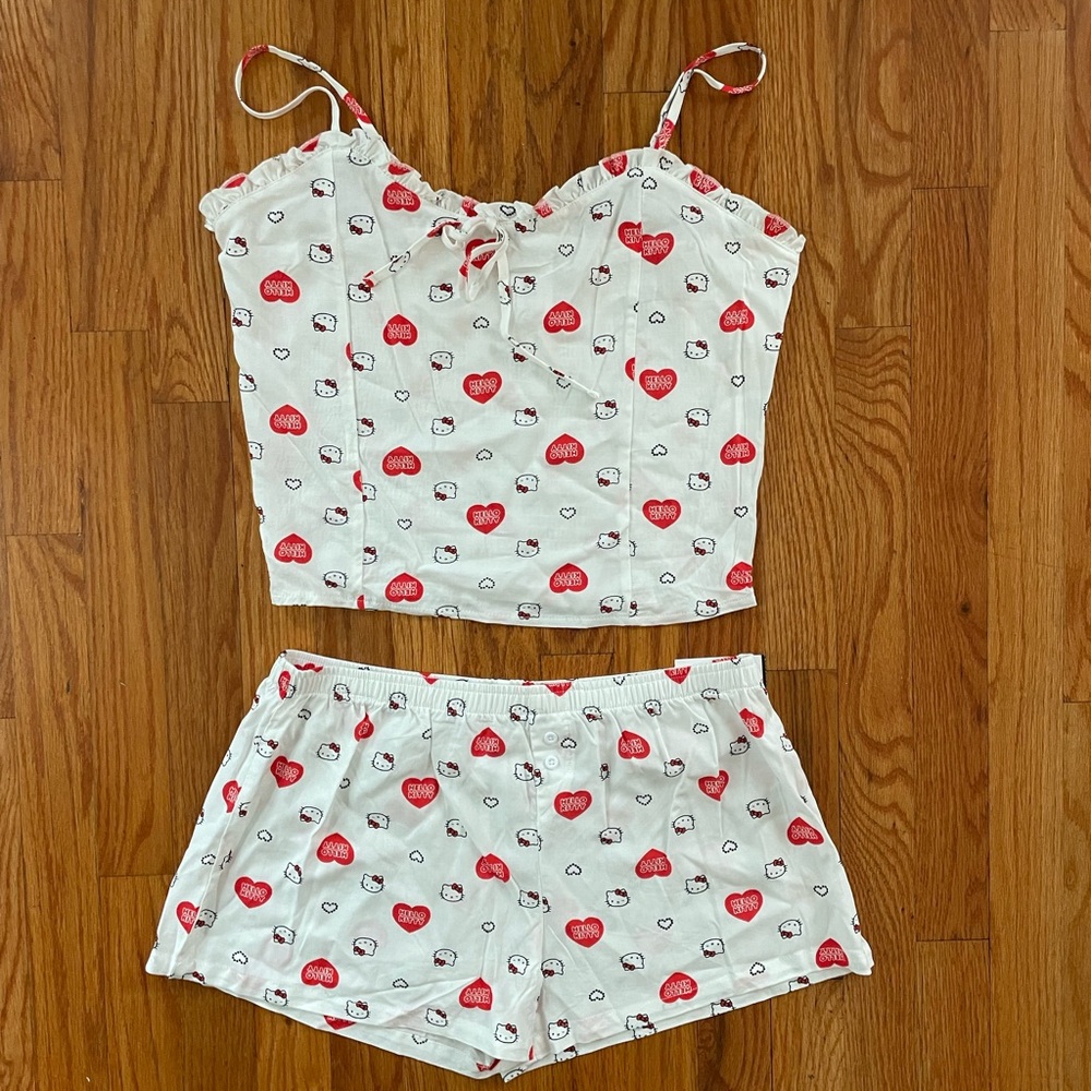 Sanrio Hello Kitty 100% Rayon Smoked Cami and Shorts Set Sleepwear L, XL